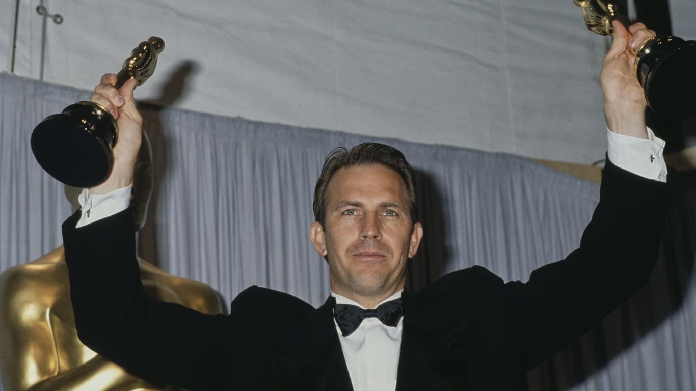 Kevin Costner 1991 | 63rd Academy Awards - Press Room