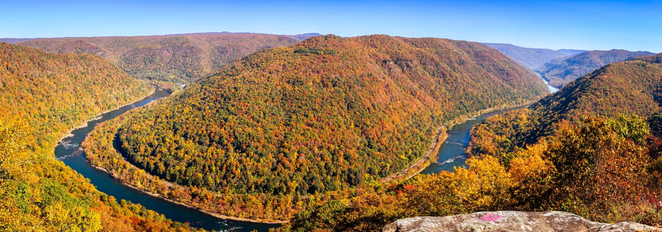 Autumn's Reveal at New River G... by Andrew Parlette