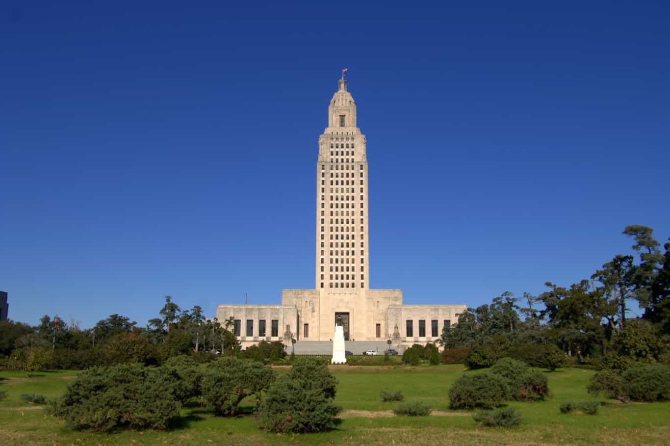 Louisiana State Capitol by Stuart Seeger