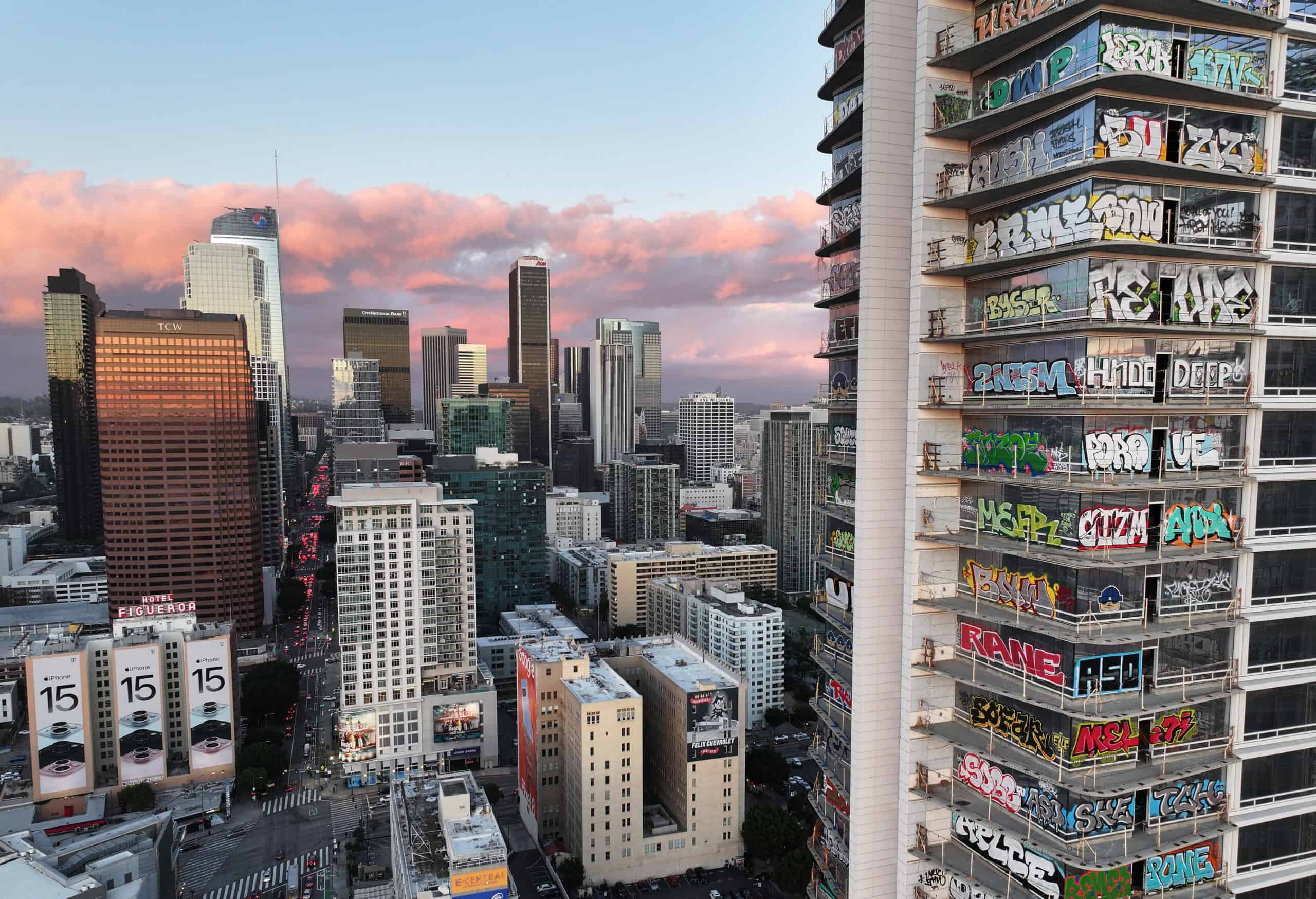 27 Floors Of Unfinished L.A. Luxury Skyscraper Tagged With Graffiti