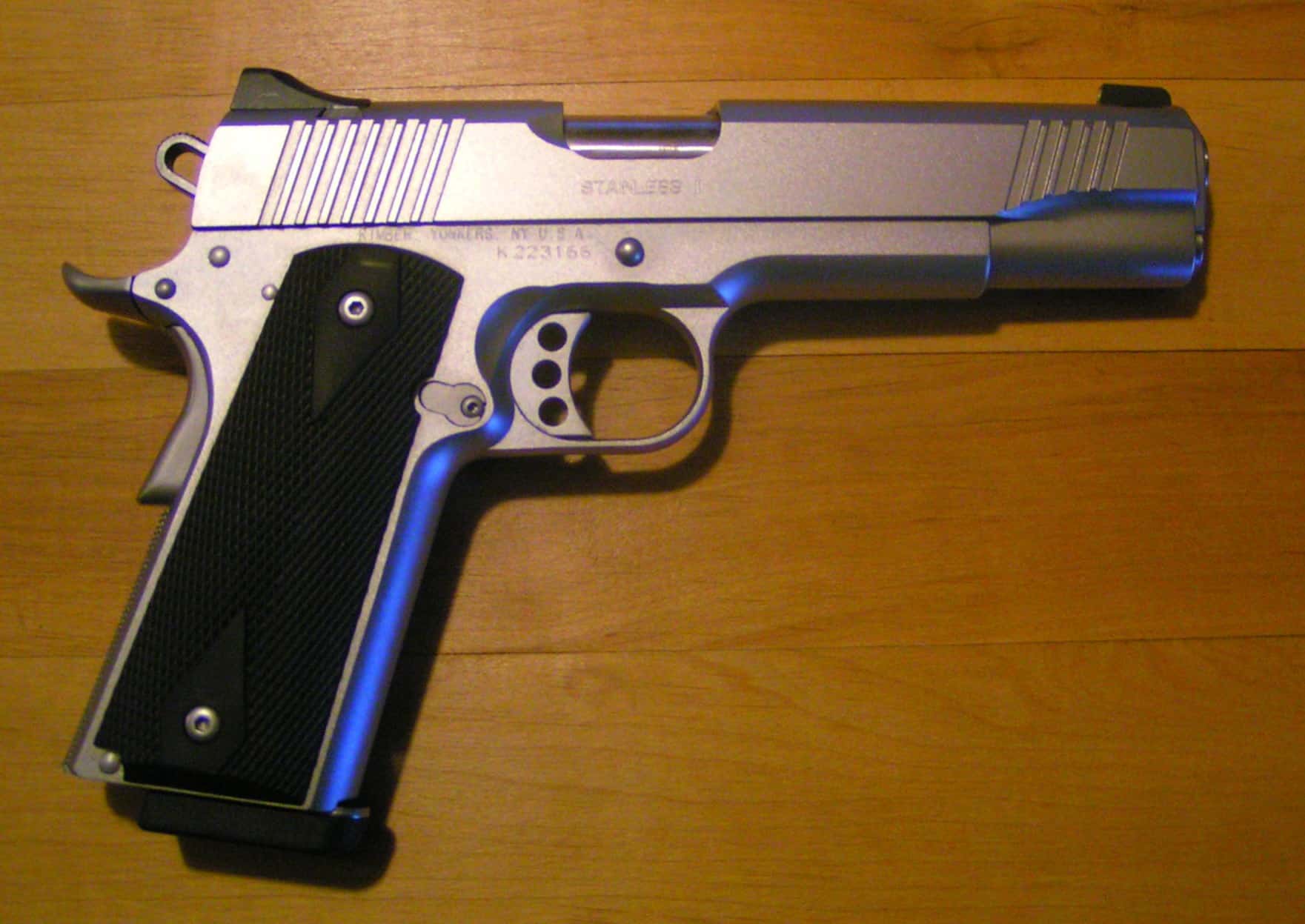 Kimber Custom Stainless pistol by User:Kroush, Public domain, via Wikimedia Commons