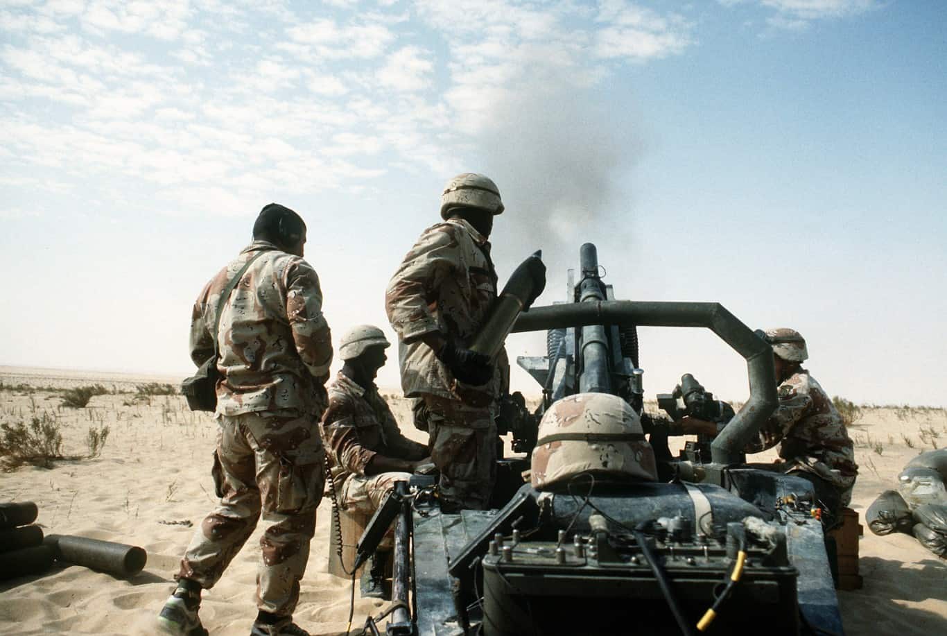 Saudi+Arabia+artillery | Operation Desert Storm