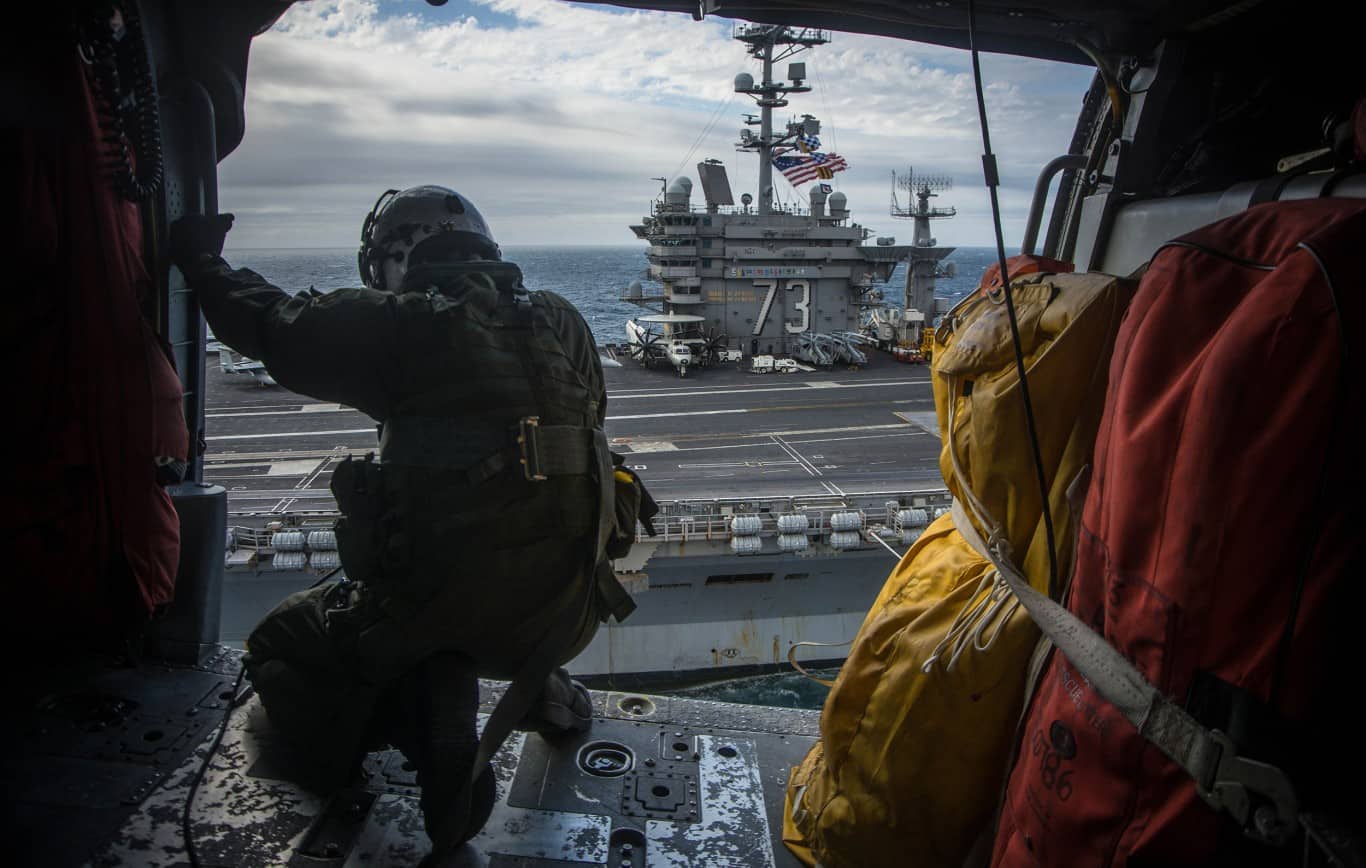 Chile+Black+Hawk+helicopter | An MH-60S Sea Hawk helicopter lands aboard USS George Washington.