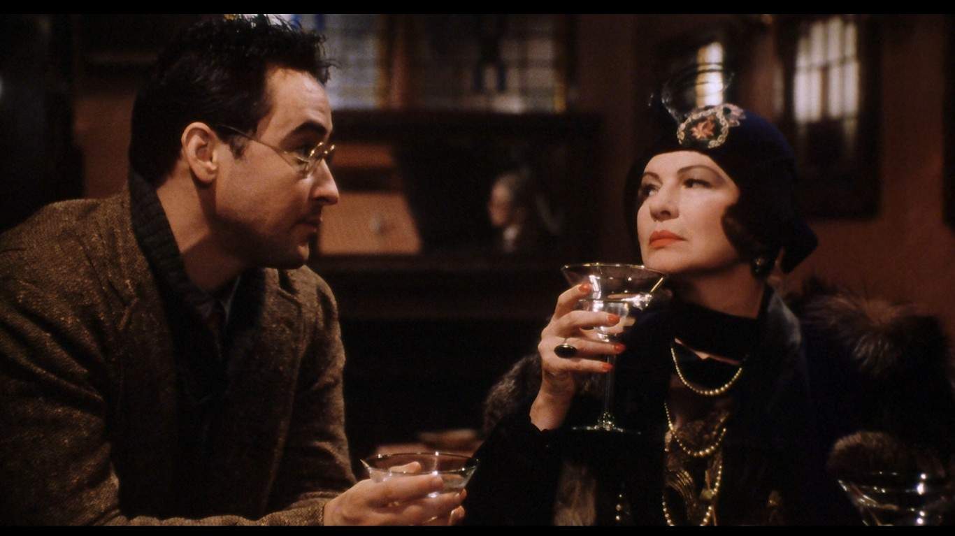 Bullets Over Broadway (1994) | John Cusack and Dianne Wiest in Bullets Over Broadway (1994)