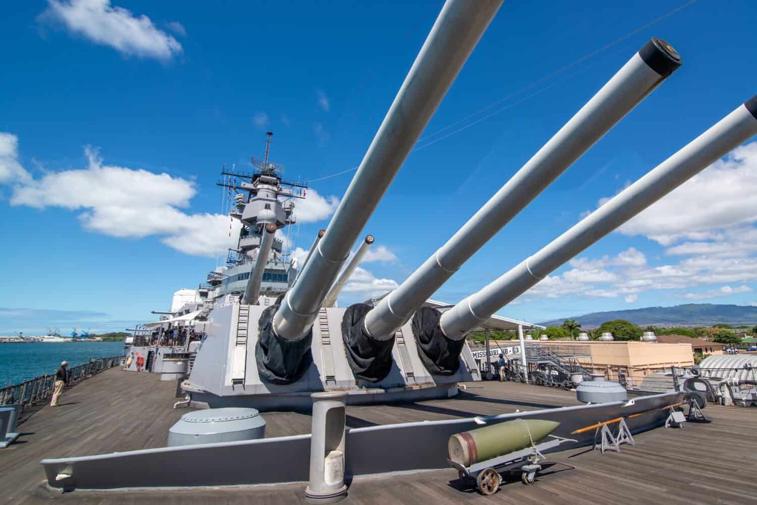 pearl harbor battleship scenes in oahu hawaii