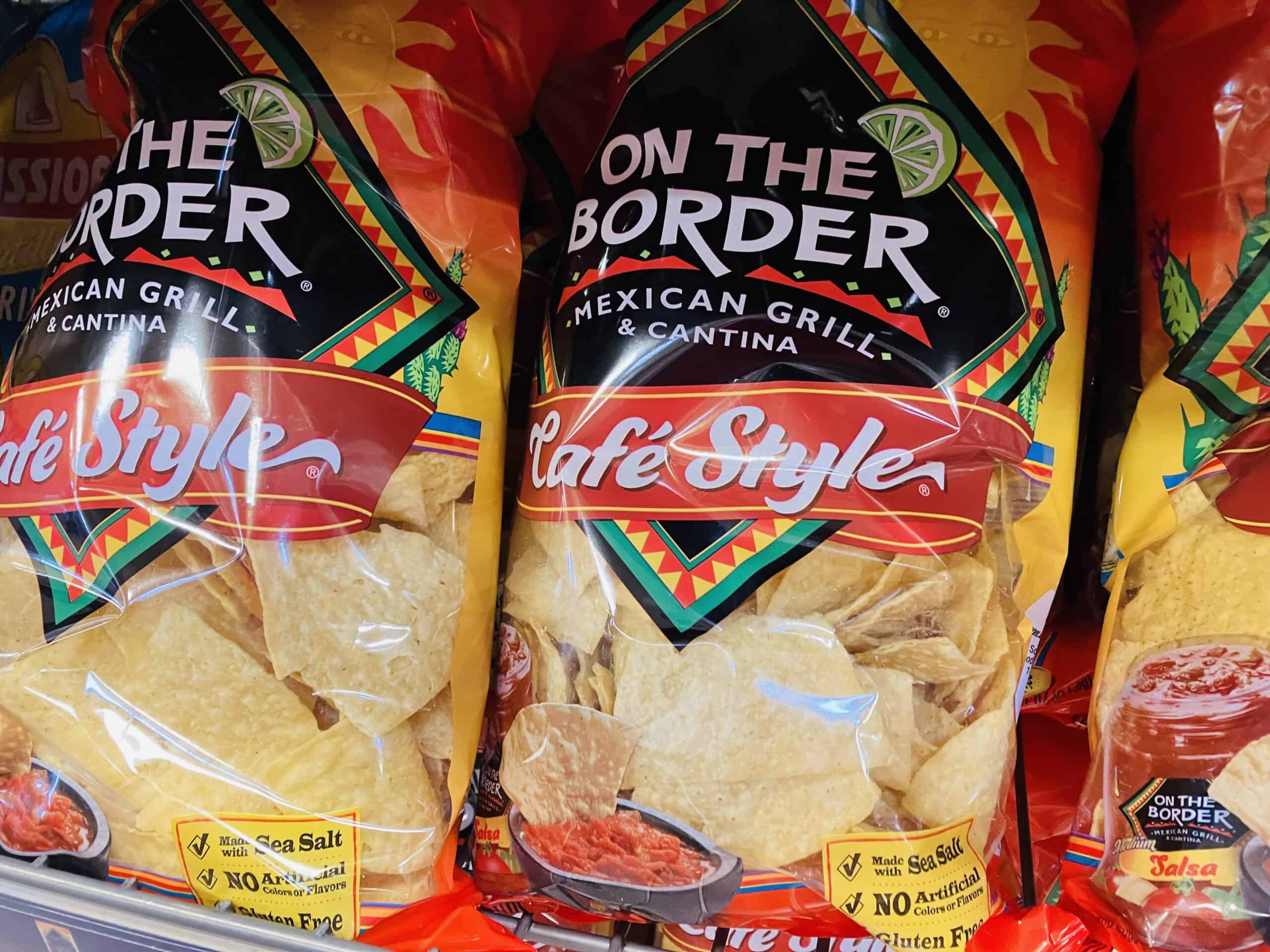 On The Border Cafe Style tortilla chips