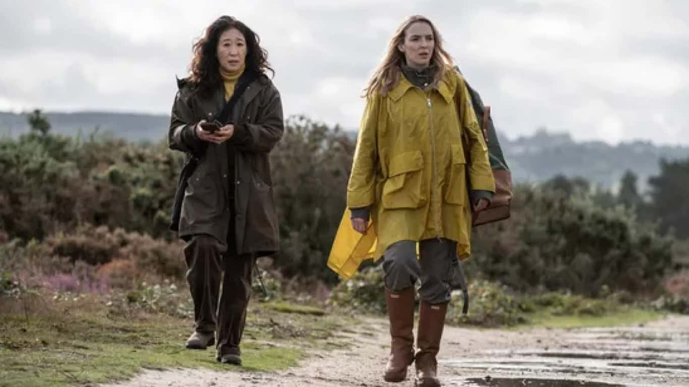 Killing Eve: Season 4 (2022) | Sandra Oh and Jodie Comer in Killing Eve: Hello, Losers (2022)