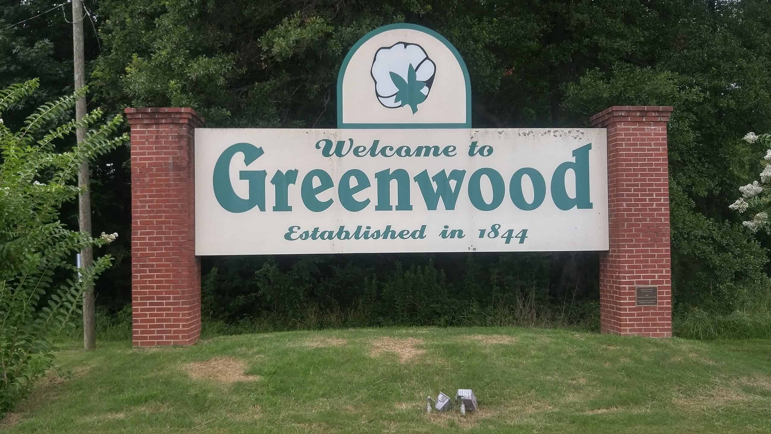 Greenwood, Mississippi welcome sign