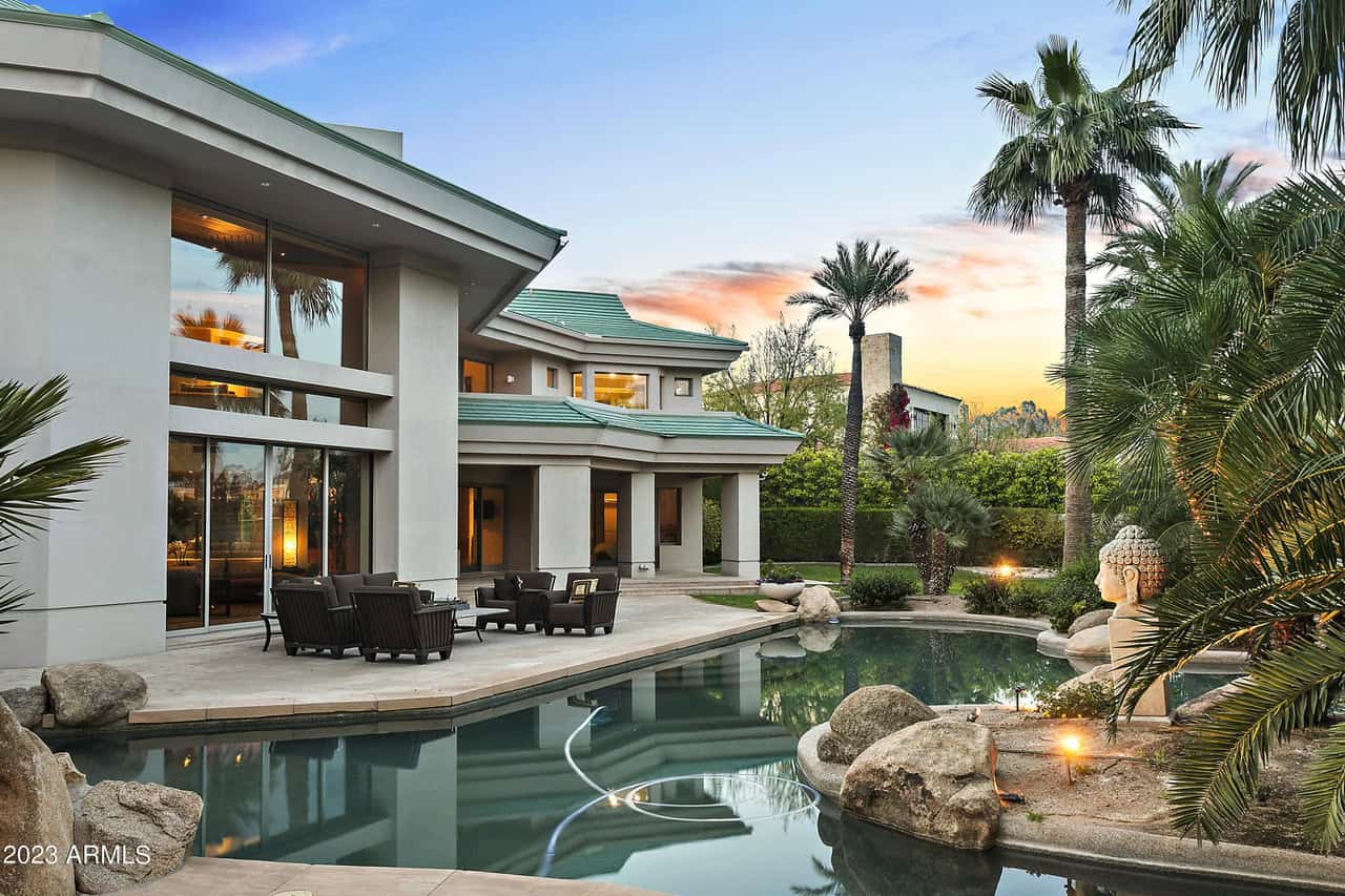 The 8 Most Jaw Dropping Homes For Sale in Phoenix Right Now