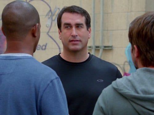 Rob Riggle in Happy Endings (2011)