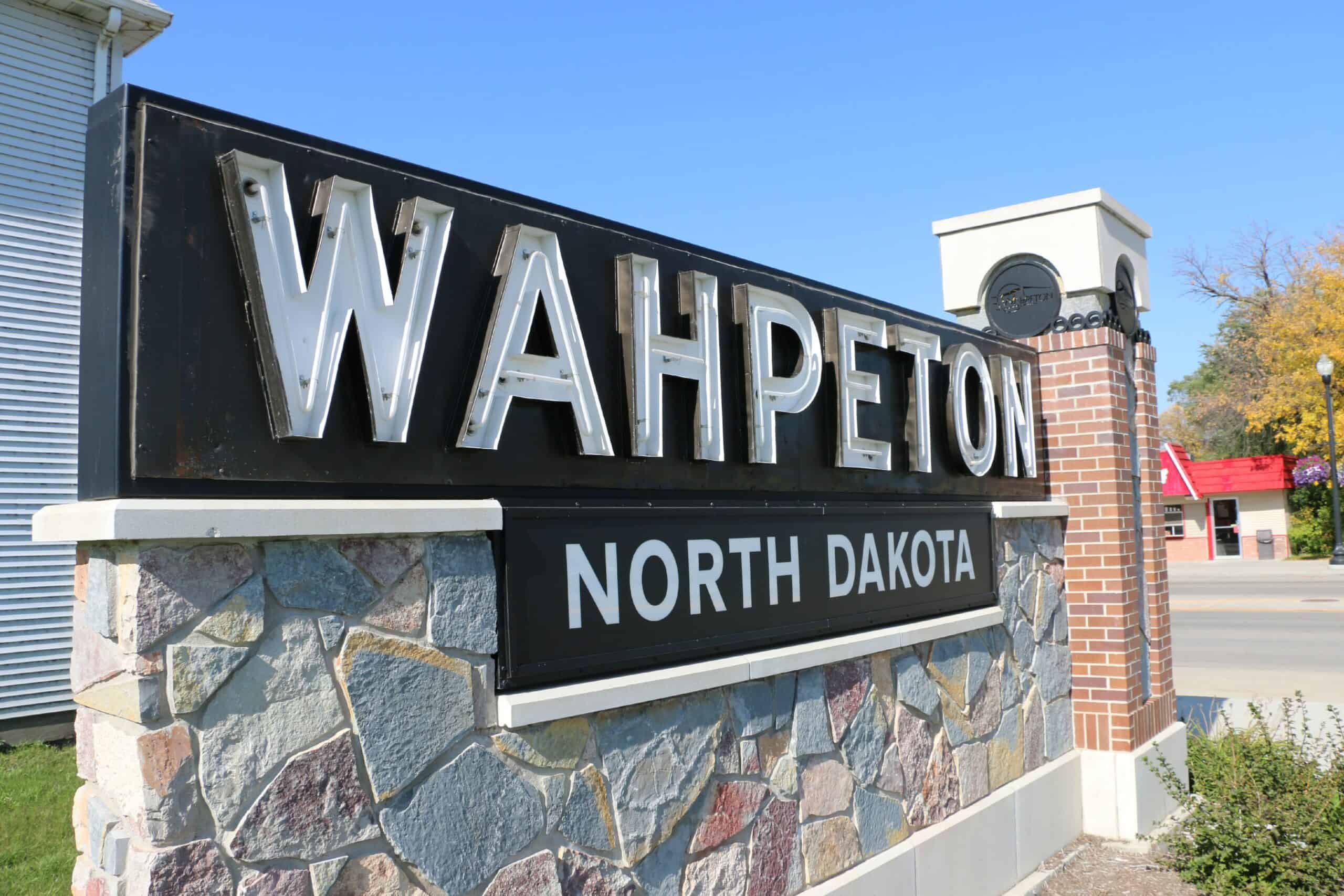 Wahpeton, North Dakota Sign
