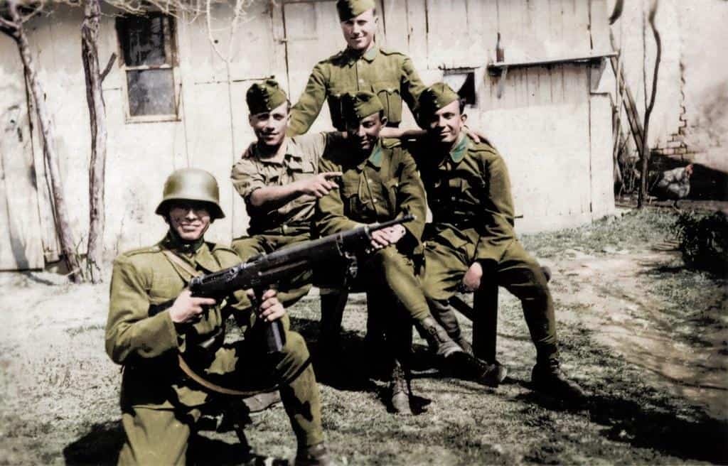 Hungarian soldiers in WWII by Cassowary Colorizations
