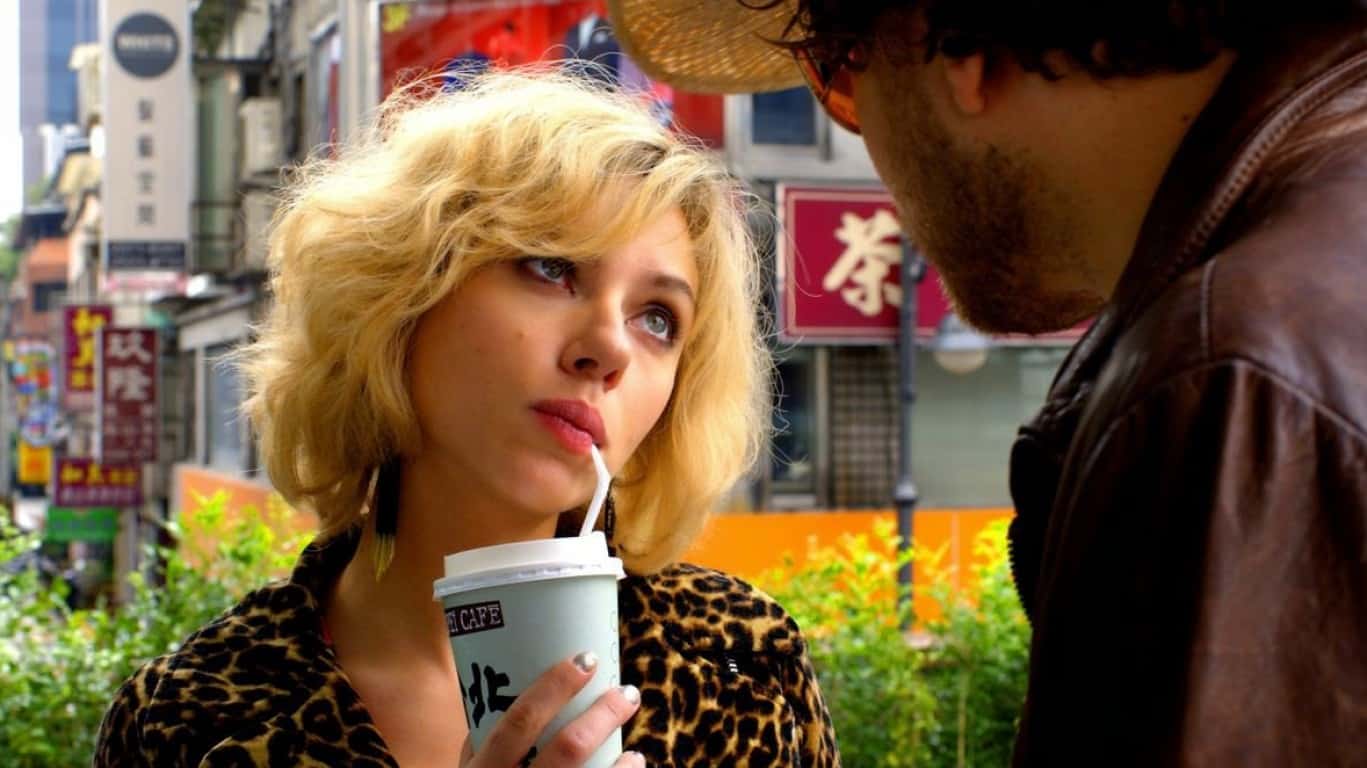 Lucy (2014) | Scarlett Johansson and Pilou AsbÃ¦k in Lucy (2014)
