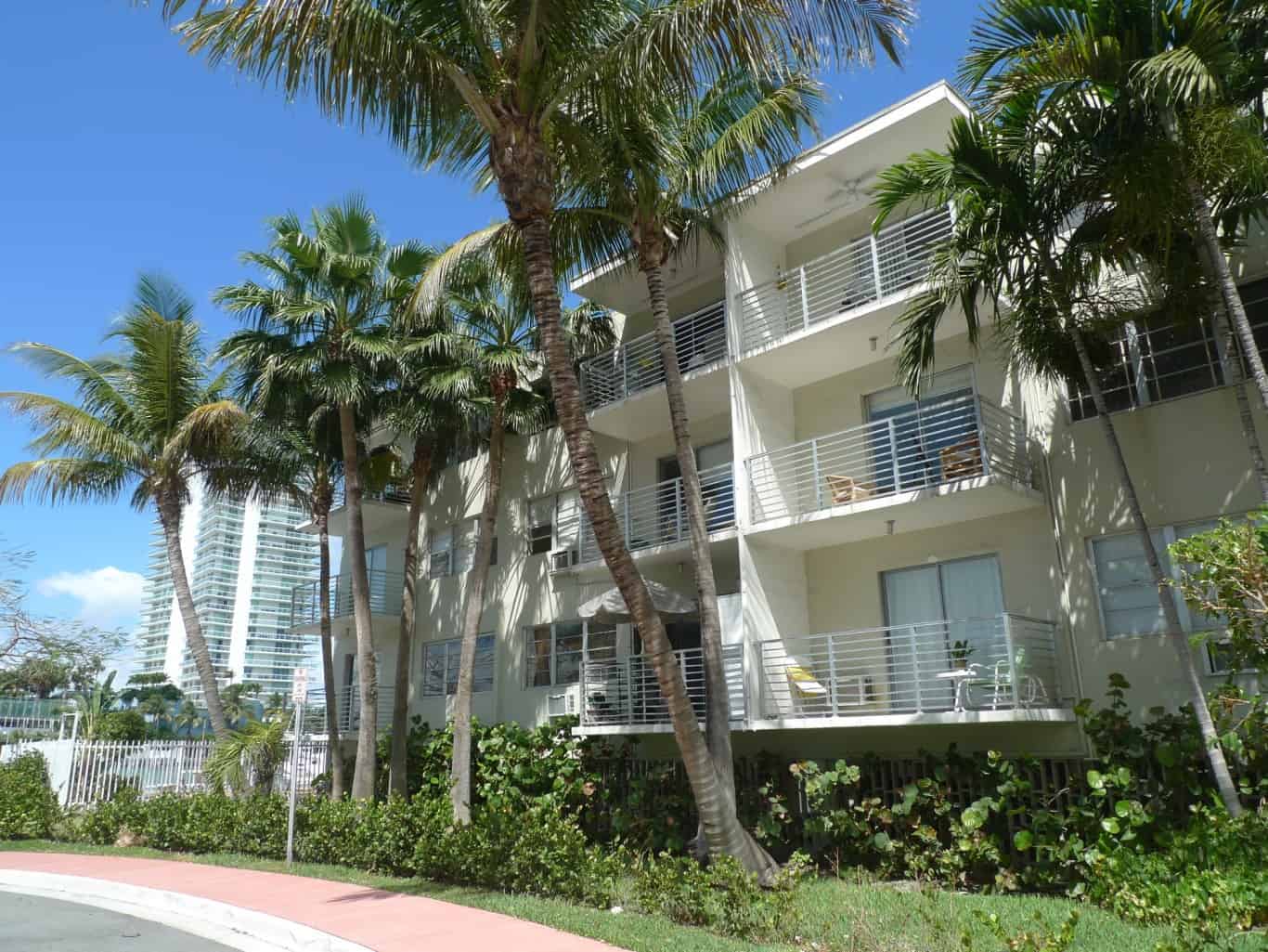 Miami Beach Housing by Mark Hogan