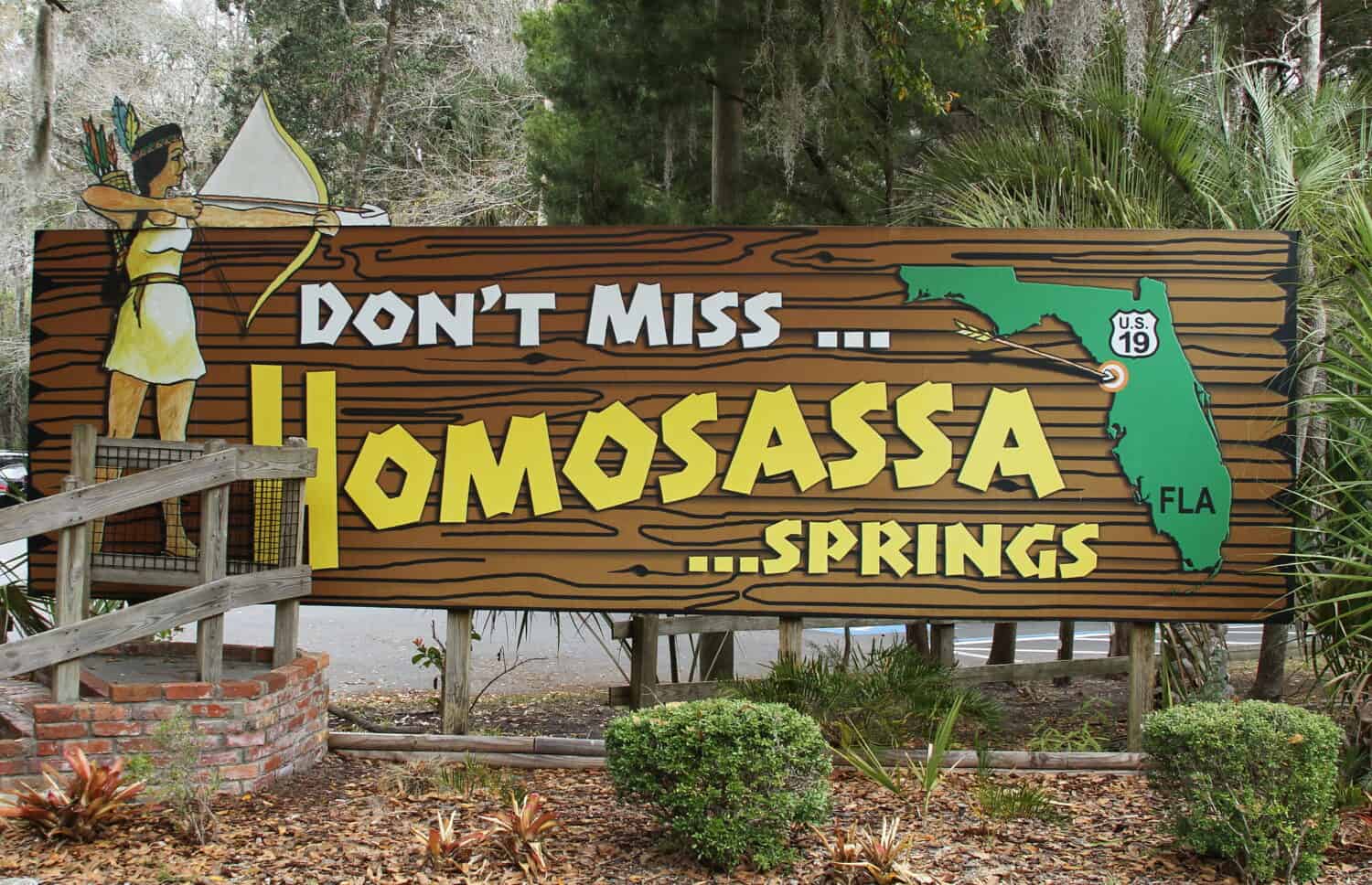 Cute Homosassa Springs, Florida Sign