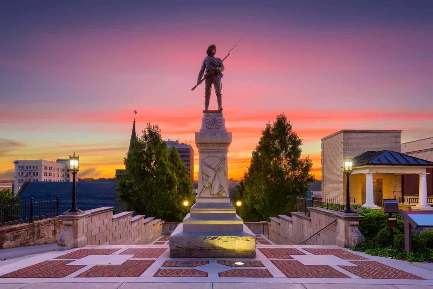 Lynchburg, Virginia, USA cityscape at Monument Terrace.