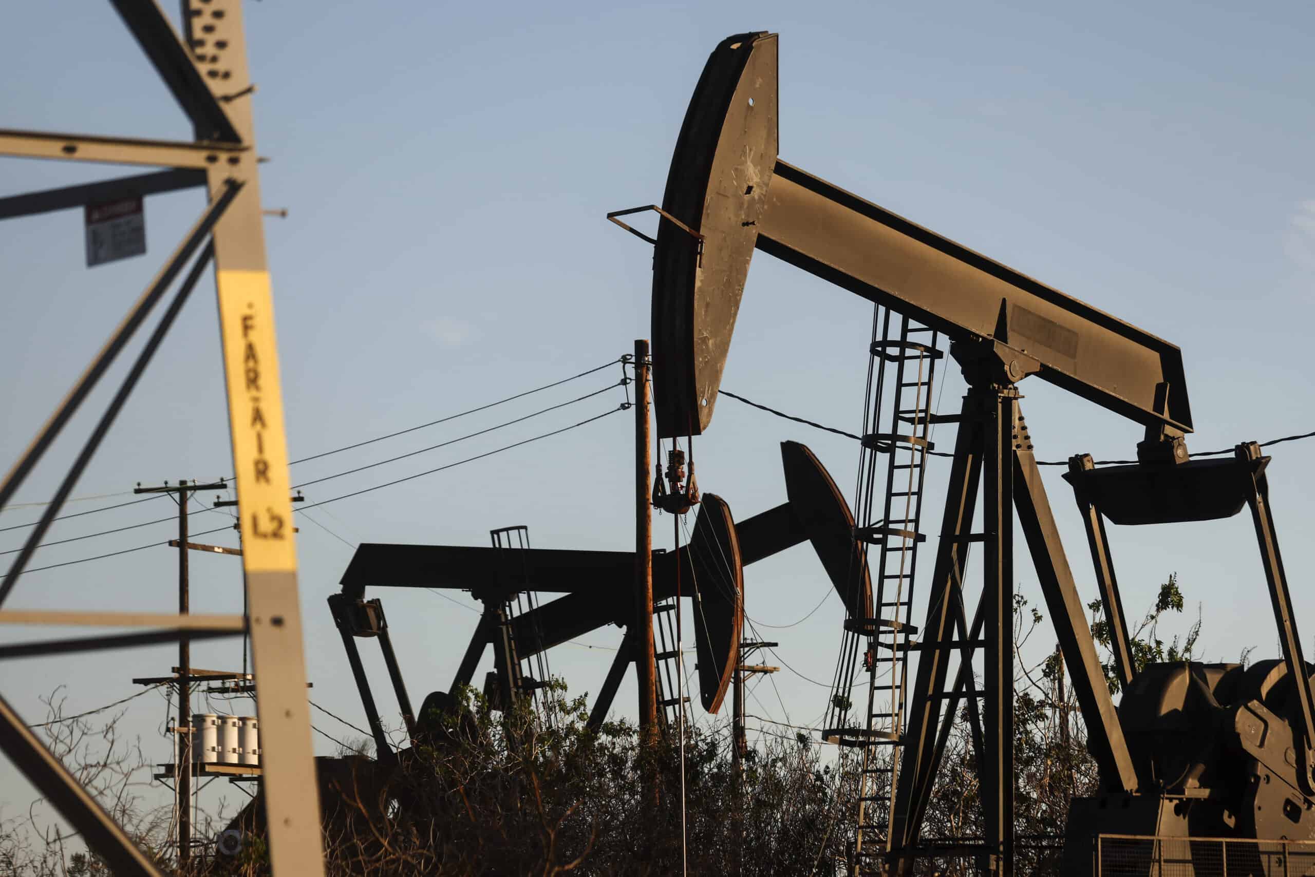 Los Angeles To Ban All Oil Drilling In City Limits
