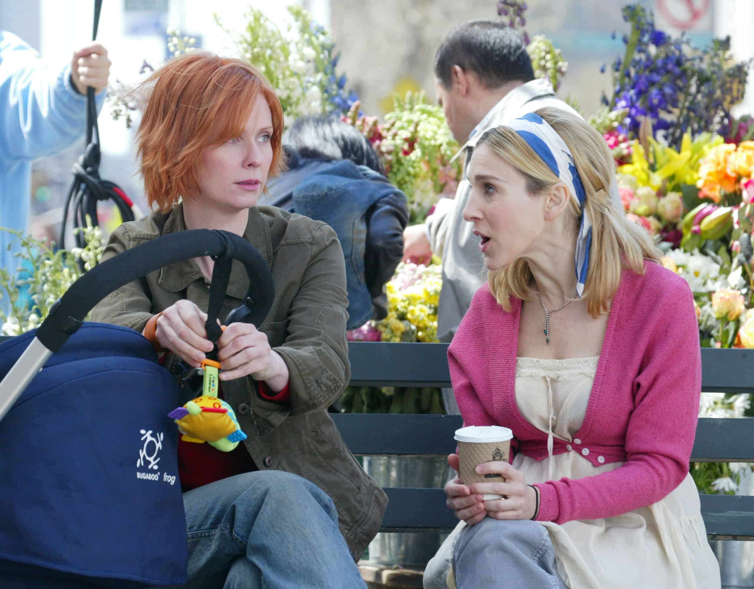 Sarah Jessica Parker And Cynthia Nixon On The Set Of "Sex In The City"