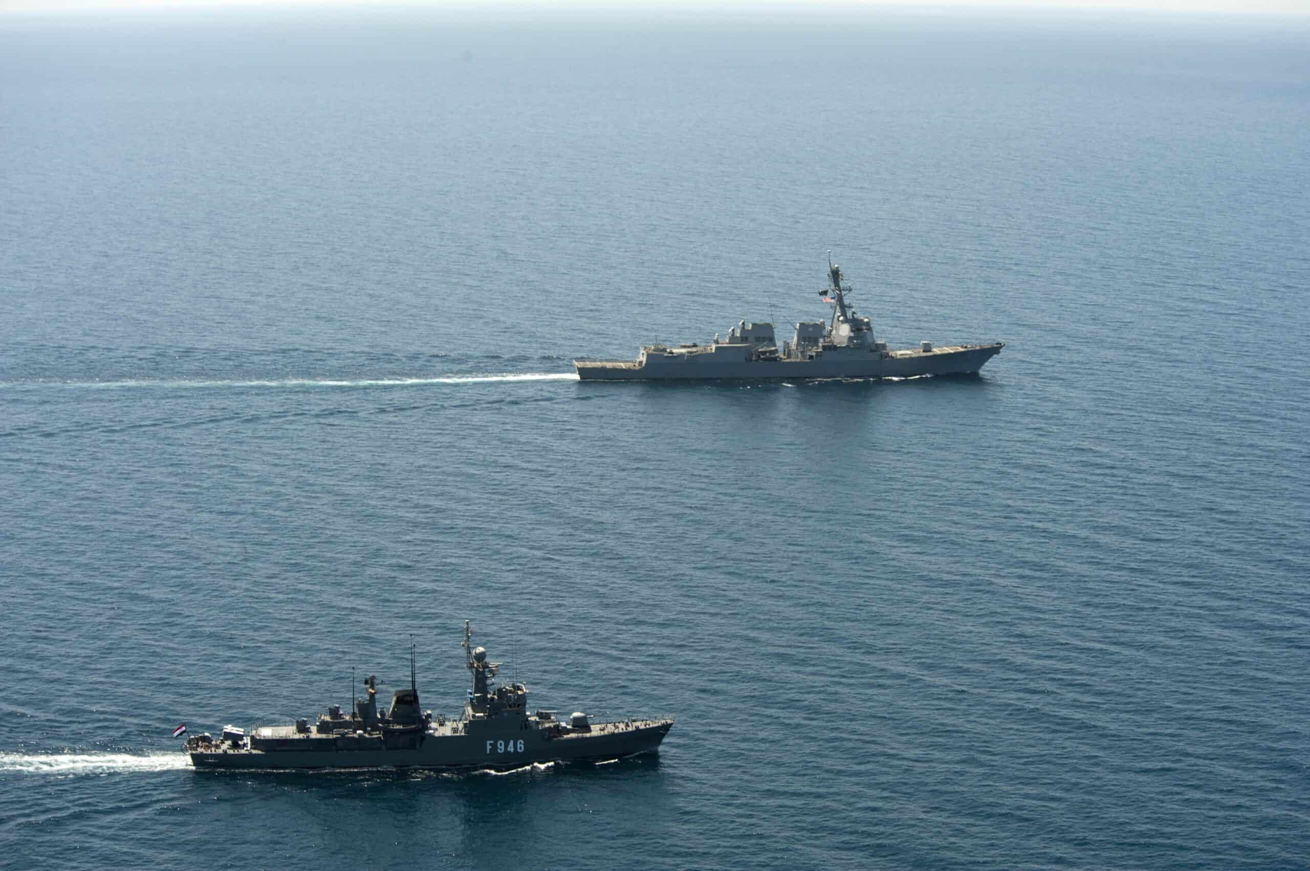 Egypt+navy | U.S. and Egyptian navy train.