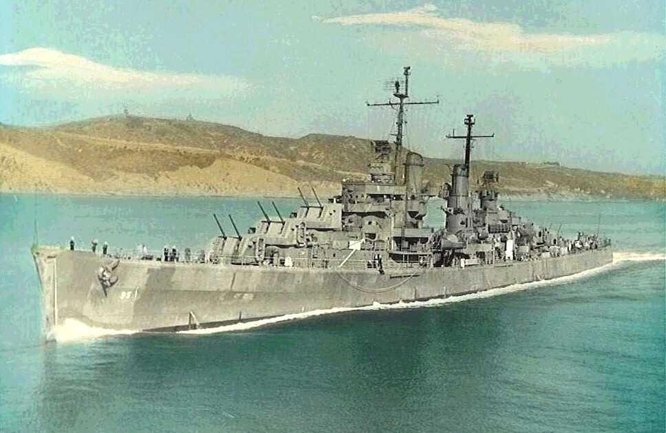 USS Oakland (CL-95) circa 1945