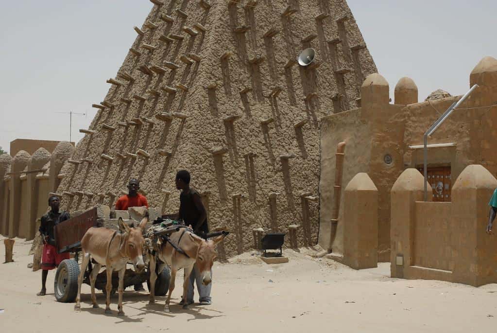Timbuktu Mud Mosque, Mali, W. Africa by emilio labrador