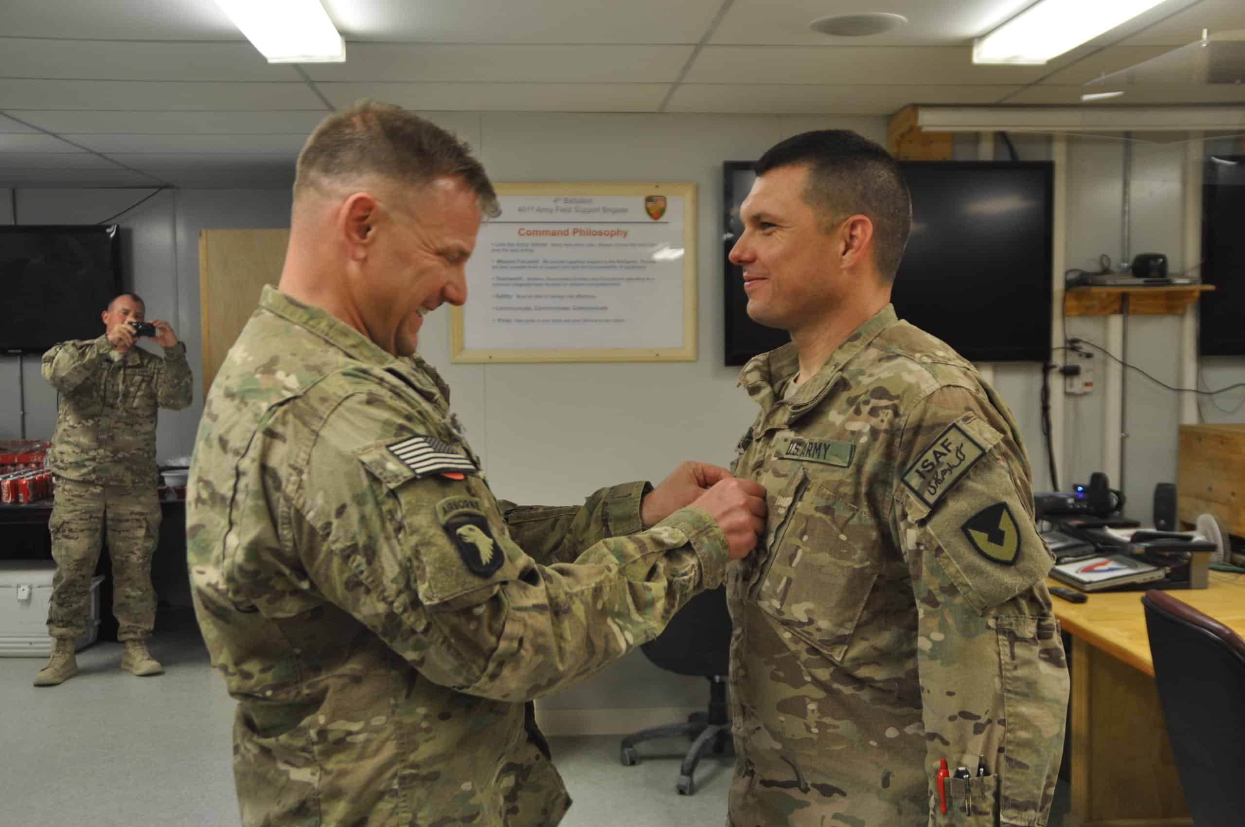 Lakin promoted to CW3 by 401st_AFSB