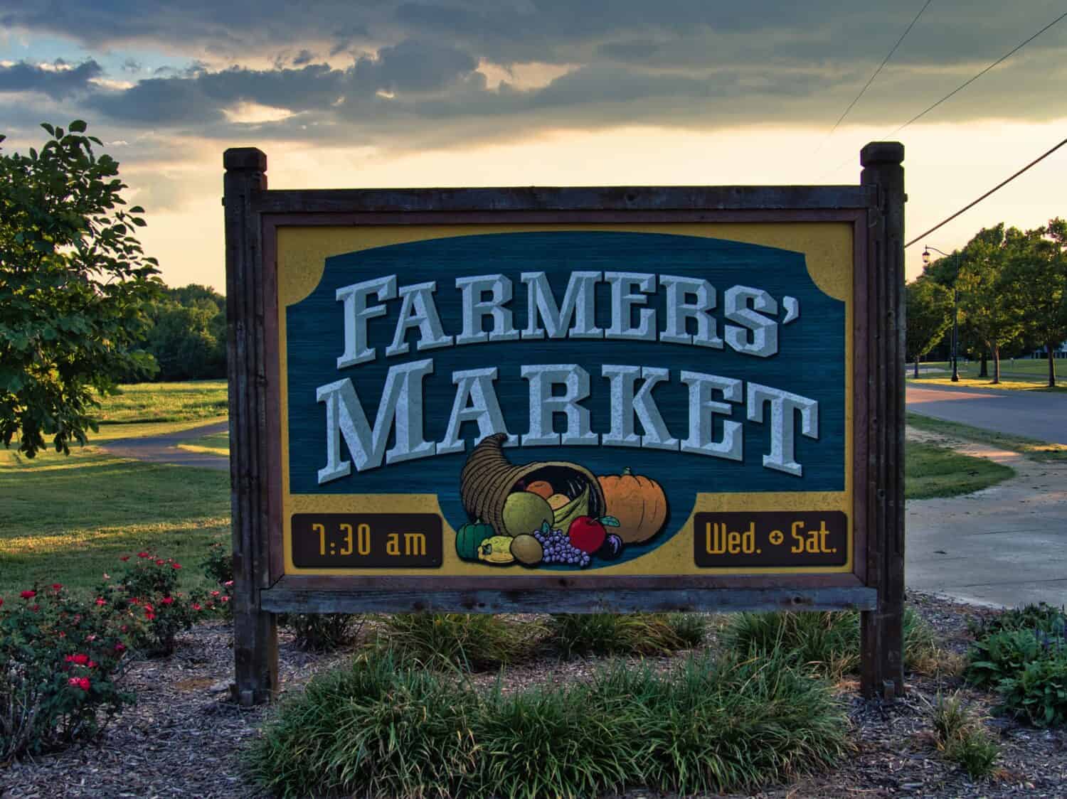 Olathe, Kansas - August, 18 2022 - Olathe Kansas Farmers Market at the Community Center - Overcast colorful day