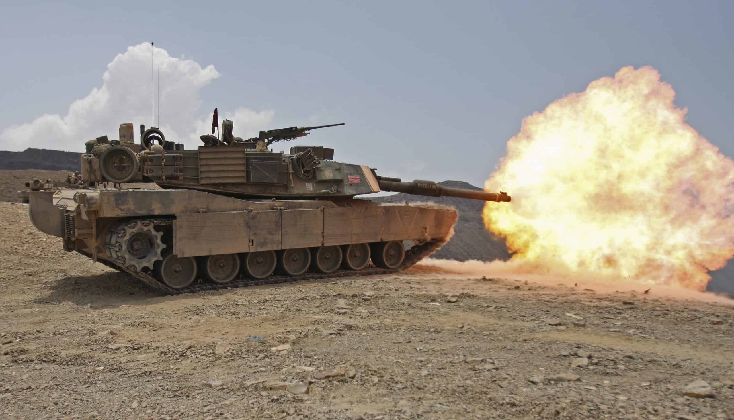 M1 Abrams | Marines bomb through a live fire range using M1A1 Abrams tanks.