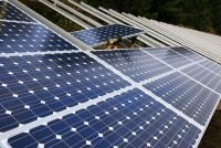 Enphase Energy and SolarEdge Jump 11%, Canadian Solar Sinks 10% in Lopsided Solar Stock Trade