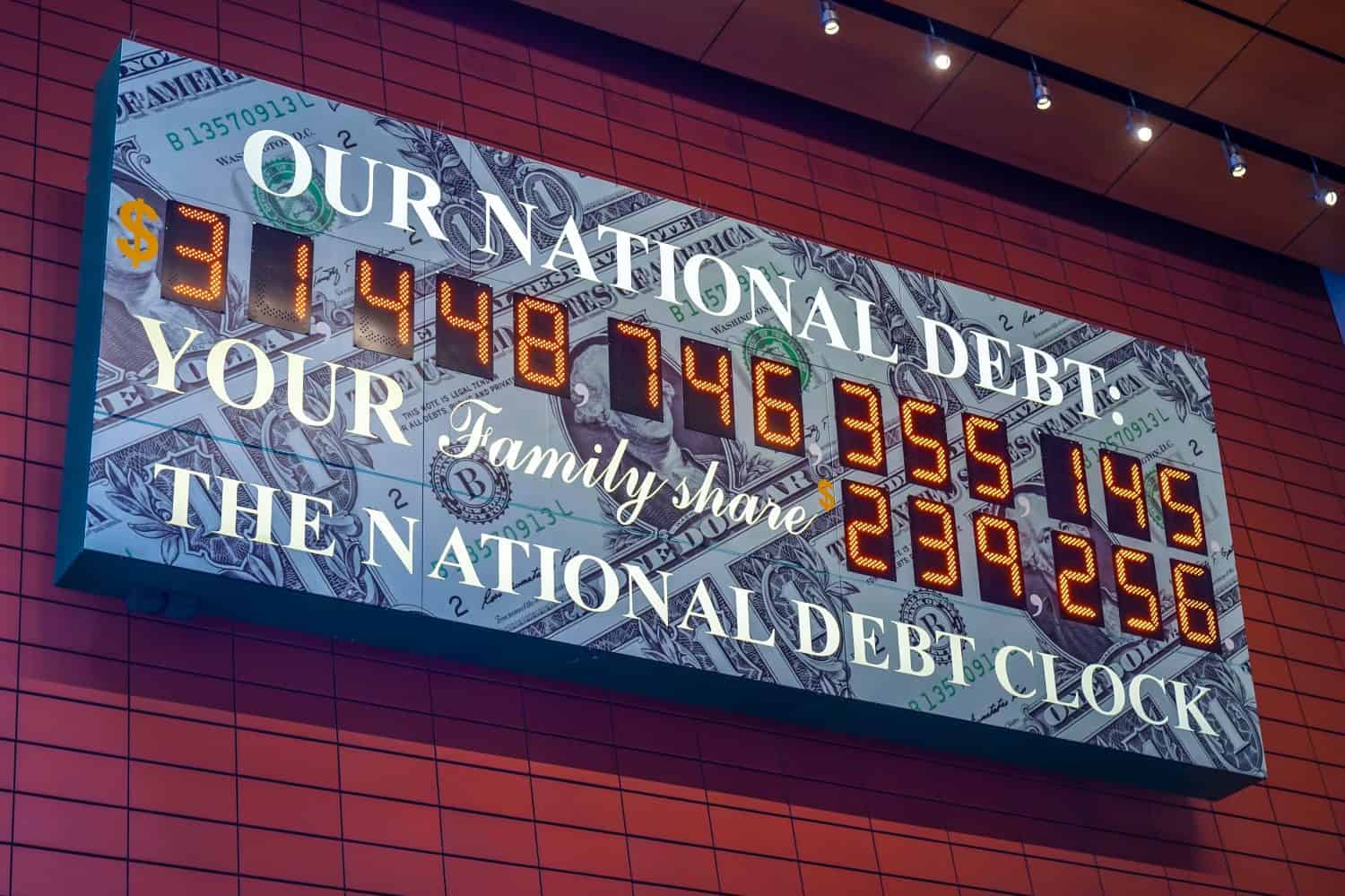 These Are the Can’t-Miss Signs the National Debt Is Out of Control