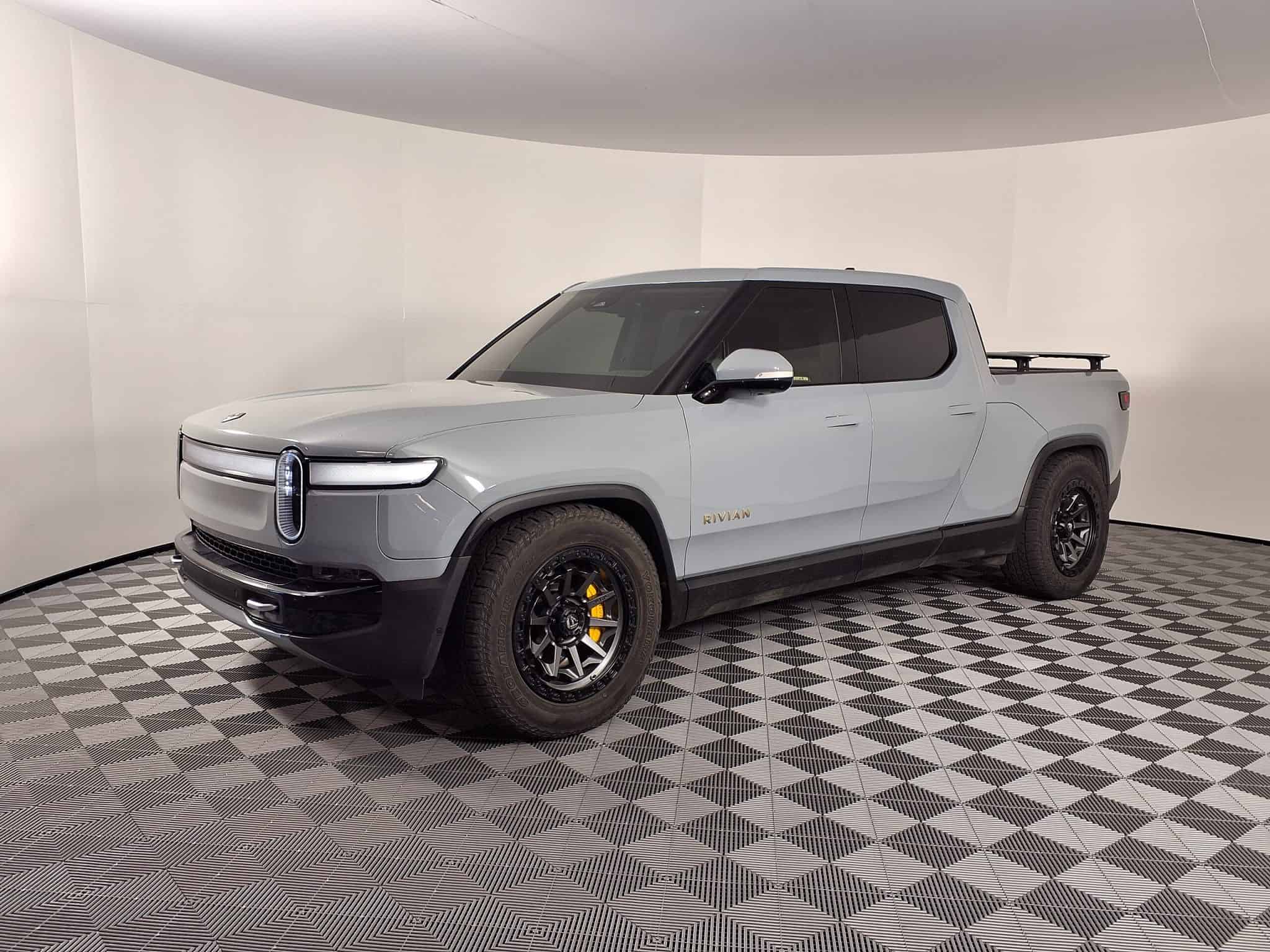 © 22 Rivian R1T Adventure ( CC0 1.0 ) by HJUdall