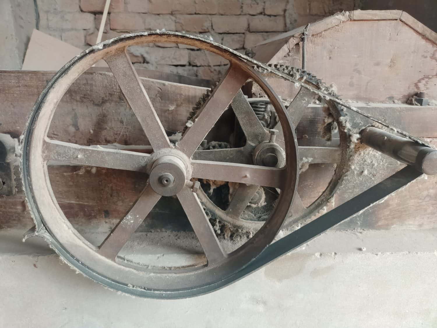 Old cotton gin machine. The cotton engine or cotton gin, that is used to separate the cotton fibers from the seedpods.