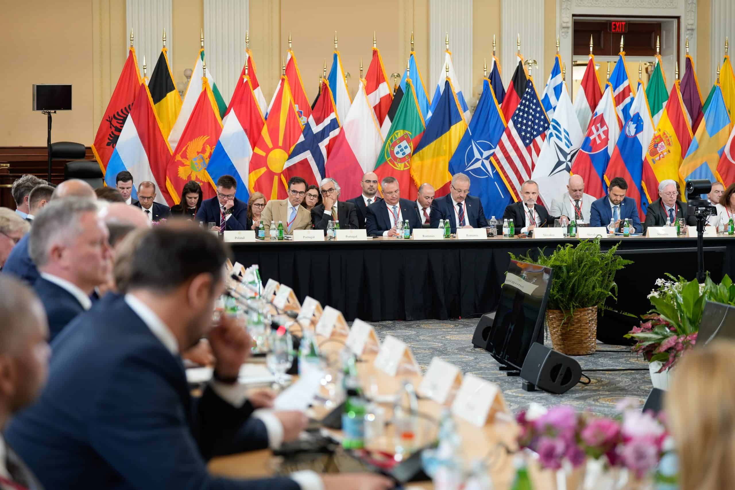 Ukraine’s 30-Year NATO Quest Faces Resistance from Multiple Nations