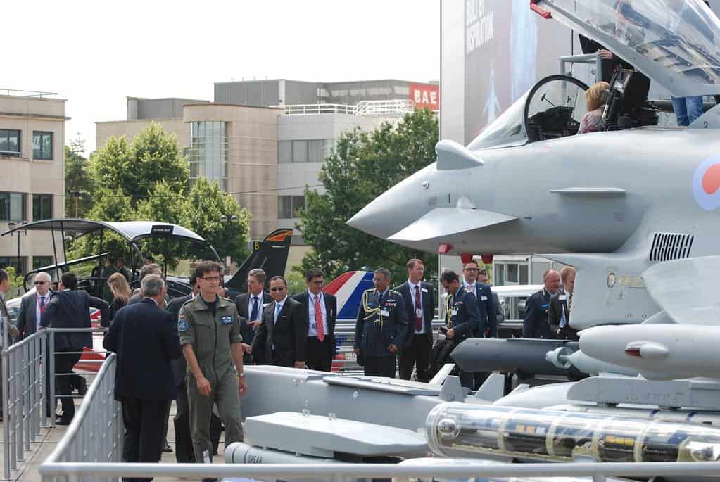 Oman+military | Oman's military delegation tours BAE's Typhoon