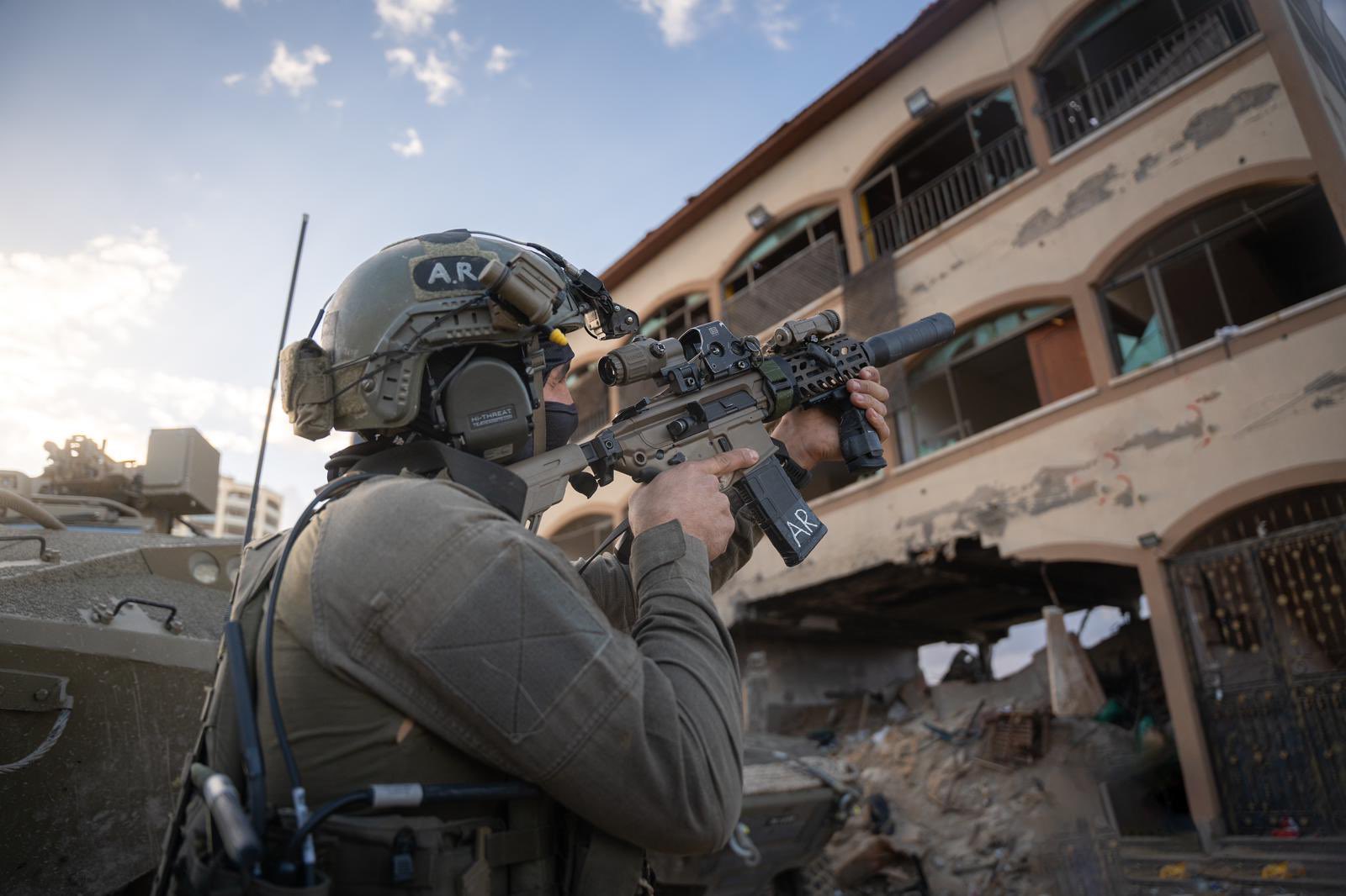 The Firearms That Gave Navy SEALs an Edge in Urban Combat
