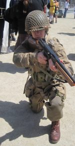 Everything WWII Paratroopers Carried Into the D-Day Invasion