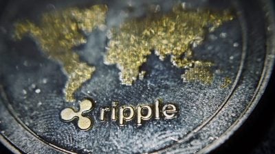 XRP Holders Are Pulling XRP Off Exchanges at the Fastest Rate Since 2024: What’s Going On?