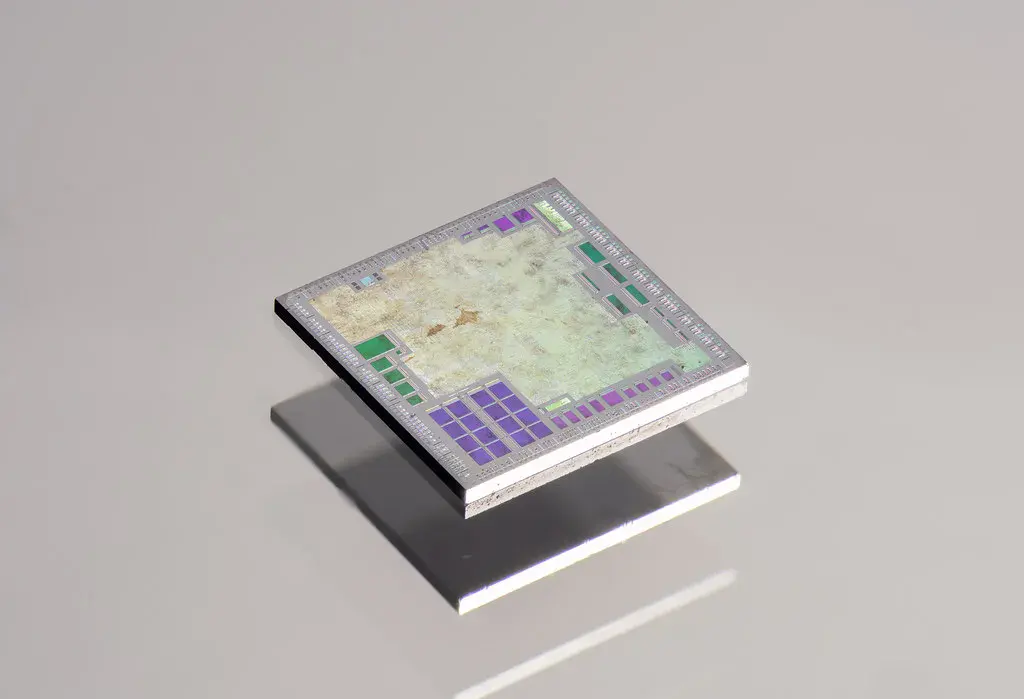 Buy, Sell or Hold Micron at $445 or SanDisk at $885?