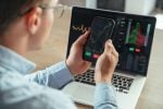 Bitcoin Whales Have Stacked 270K BTC in 30 Days: Could It Be a Bottom Signal?