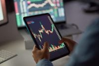 $5,000 in XRP vs $5,000 in Ethereum: Which Returns More by 2028?