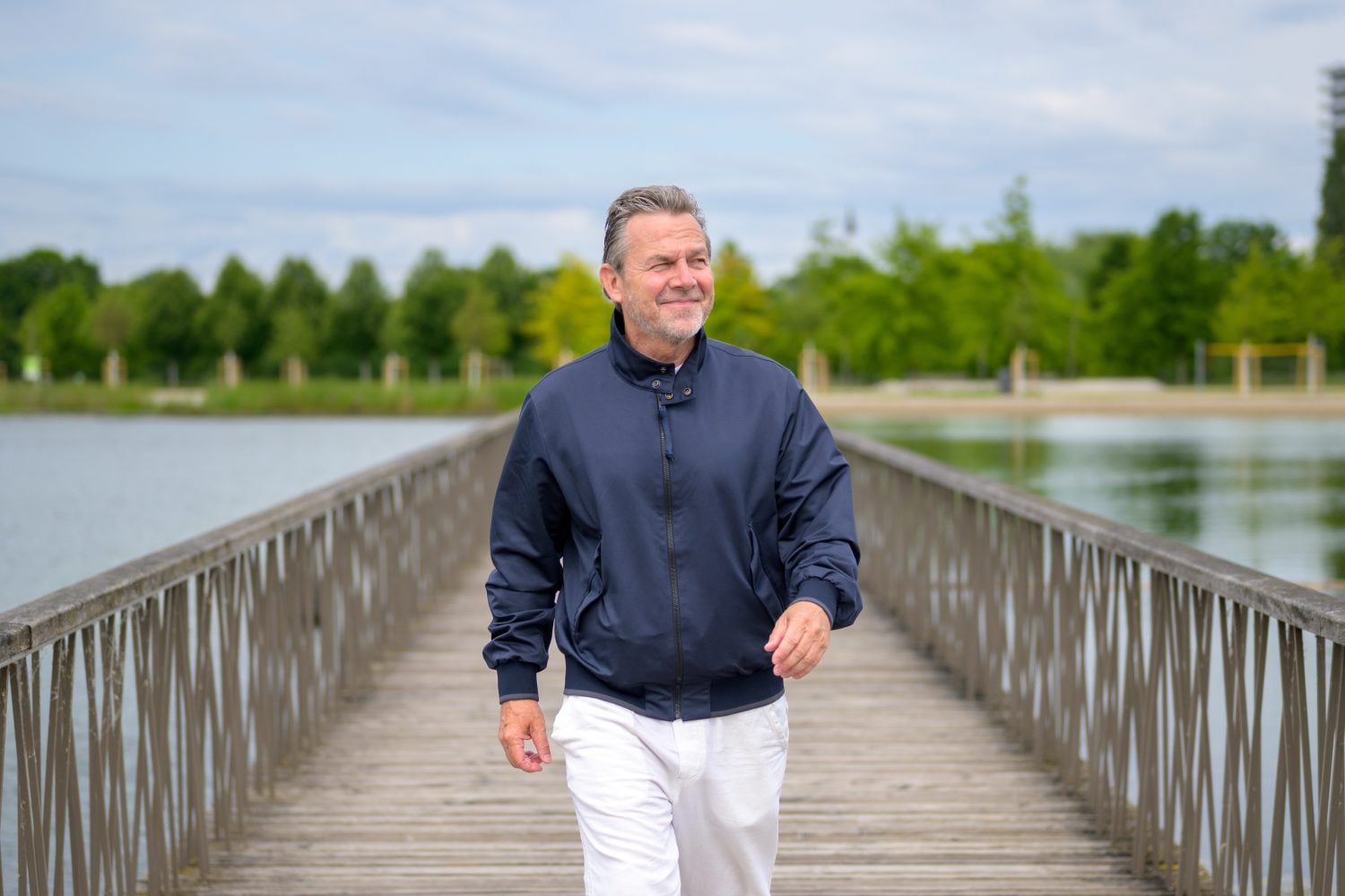 Quitting at 59 and Bridging Eight Years to Social Security at 67? Here Is the $530,000 Income Portfolio I Would Build