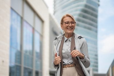 A Dividend Portfolio That Pays a 65-Year-Old More Than Her Final Salary at the Same Job She Just Left