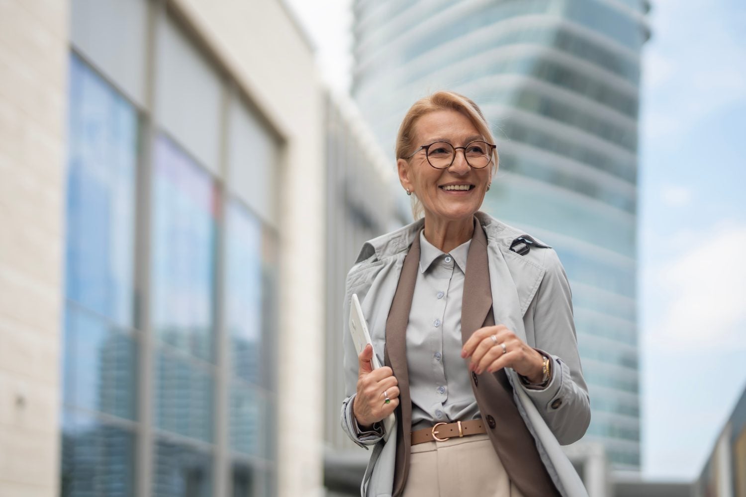 A Dividend Portfolio That Pays a 65-Year-Old More Than Her Final Salary at the Same Job She Just Left