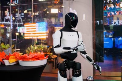 Wall Street Pounds the Table: Tesla’s Future Is Not in Cars — It’s Robotics