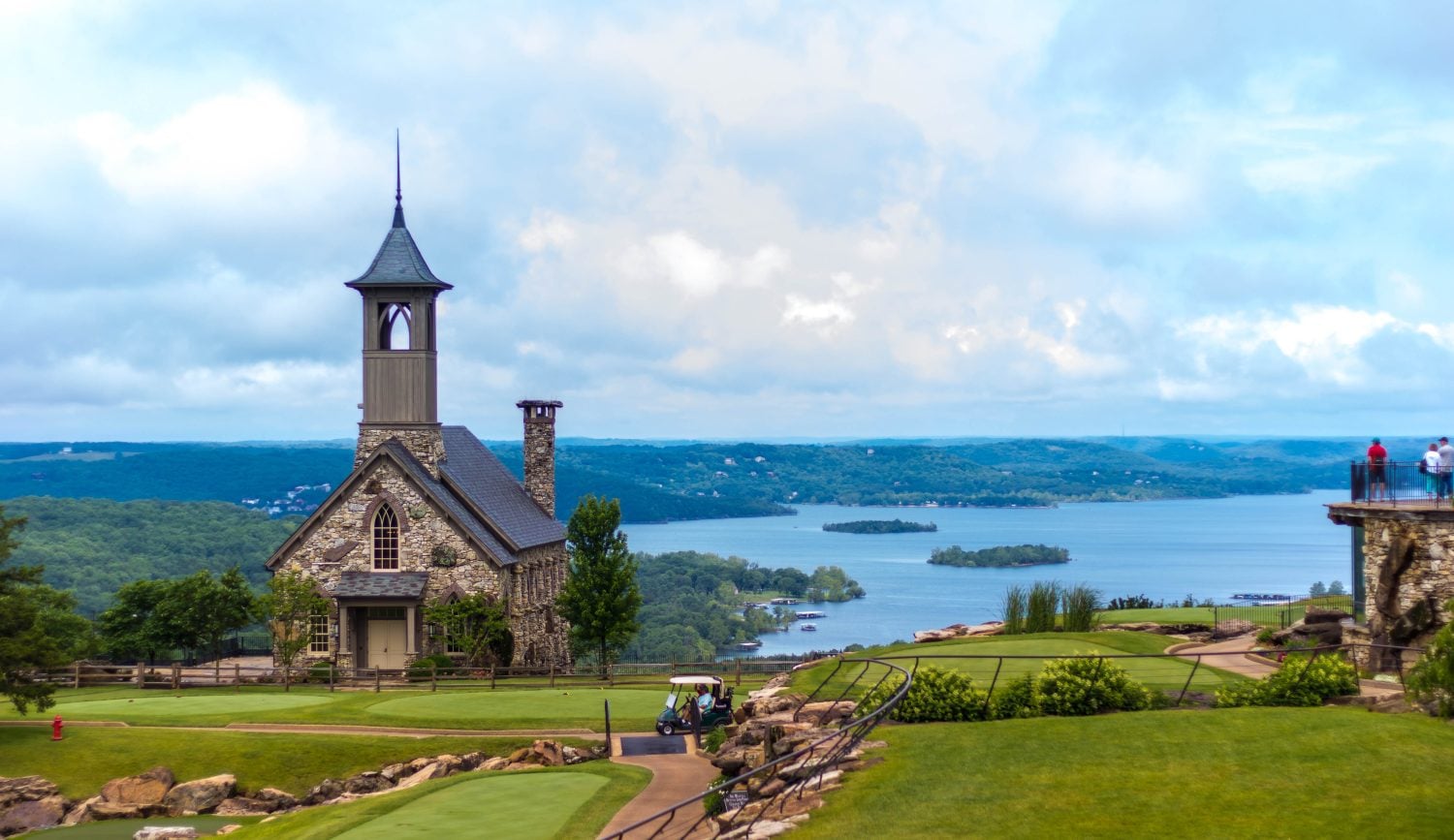 Why Retirees Are Trading Florida for This Missouri Lake Town