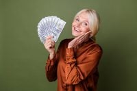 A $750,000 Portfolio That Quietly Pays You More Than the Average Social Security Check