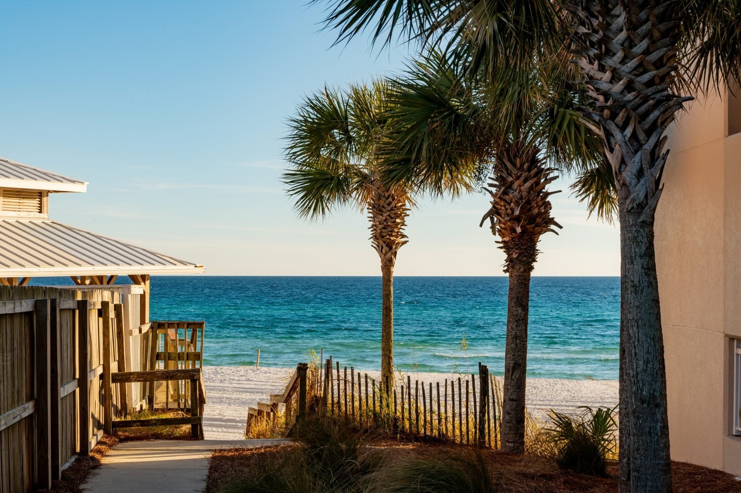 $600,000 Is Enough to Retire to a Beach Town in Panama at 60 Stress Free