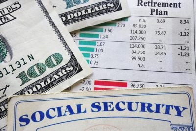 'A Huge and Risky Financial Maneuver': Experts Push Back on BlackRock CEO's $1.5 Trillion Social Security Plan