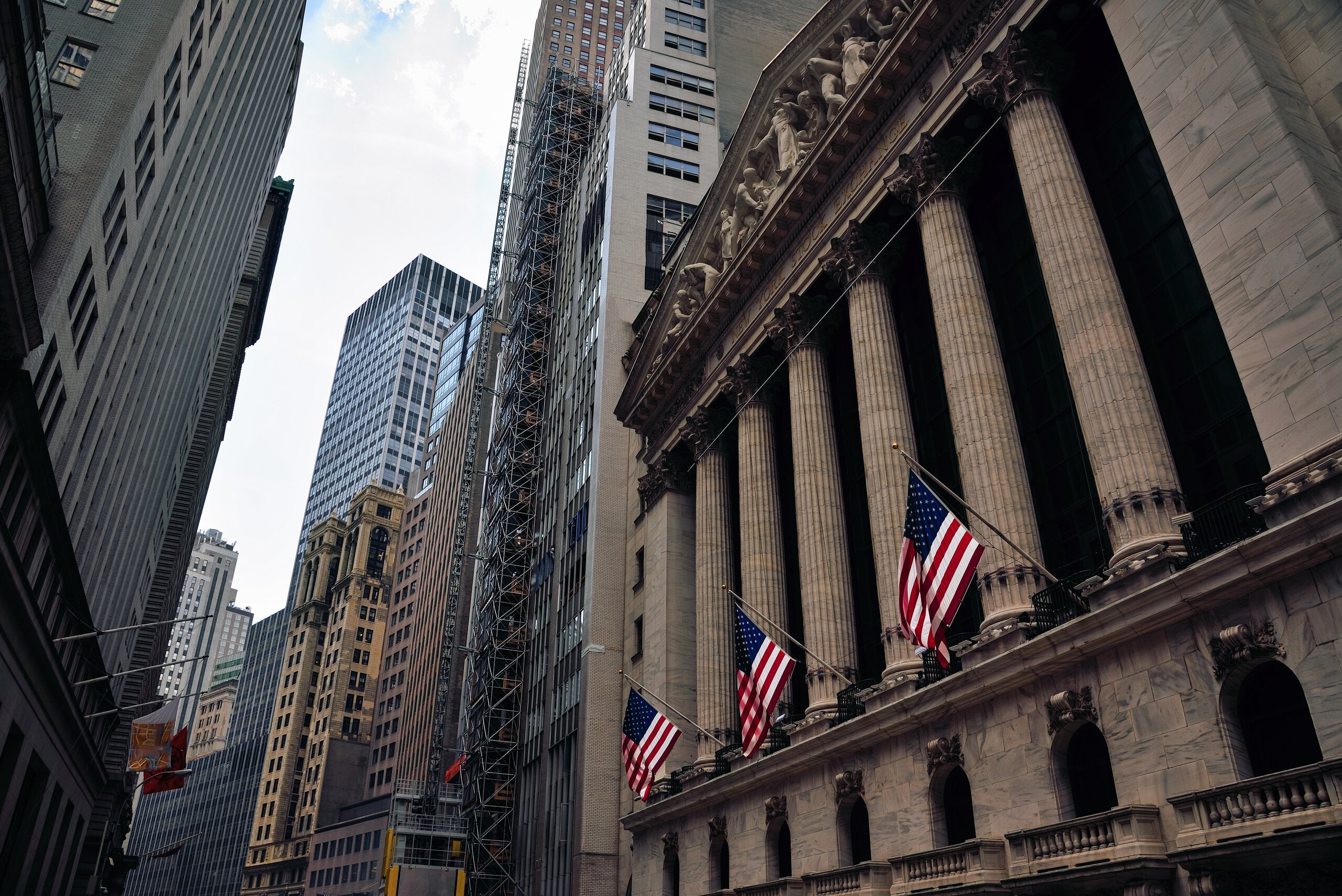 This Monthly Dividend ETF Pays $2,260 a Year on a $100,000 Stake From Mid-Caps Income Investors Skip