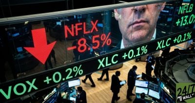 The Netflix Shock Reveals Which ETF Structure Protects You Better in a Downturn